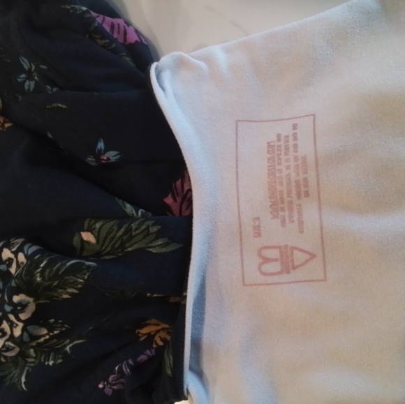 Busybod Leo Size 3 - Picture 3 of 3